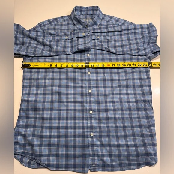 Vineyard Vines Men’s On The Go/Tucker Shirts Lot Of 2 Size XLG Blue Lightweight - Picture 7 of 15